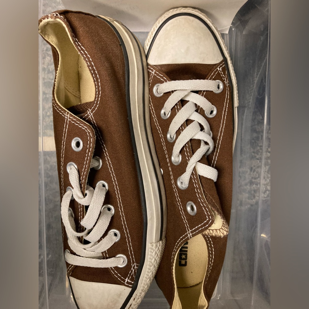 Converse Size 8